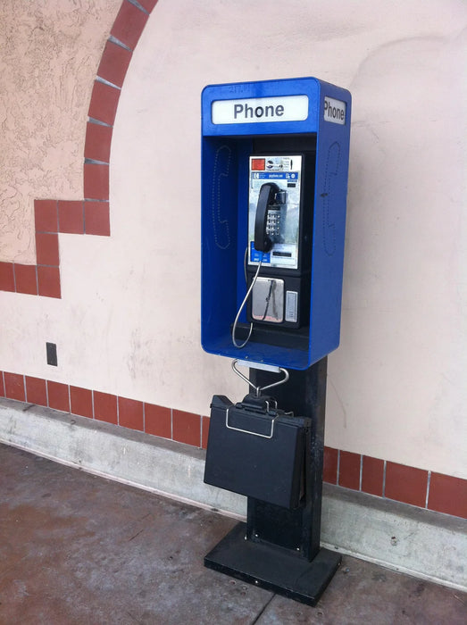 G Scale Pay Phone Stand