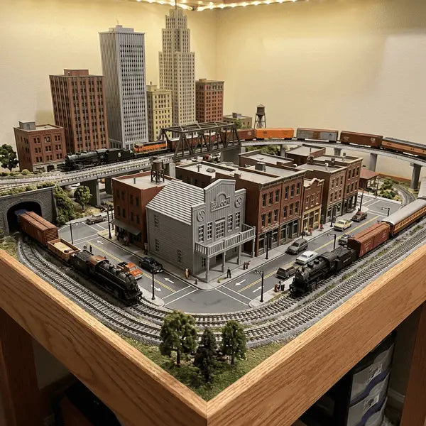 N Scale MC Saloon