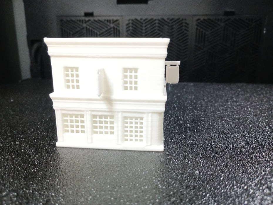 N Scale  Corner Tavern II