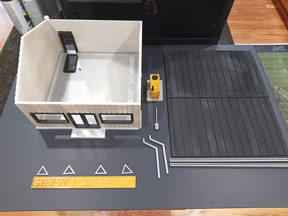 G Scale Train Store Building "Customizable"