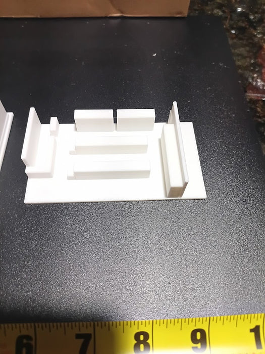 N Scale Corner Store