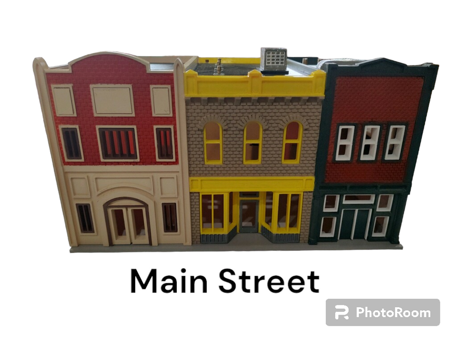 S Scale Main Street