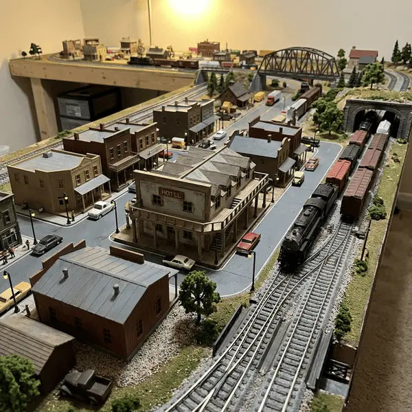 N Scale MC Western Hotel