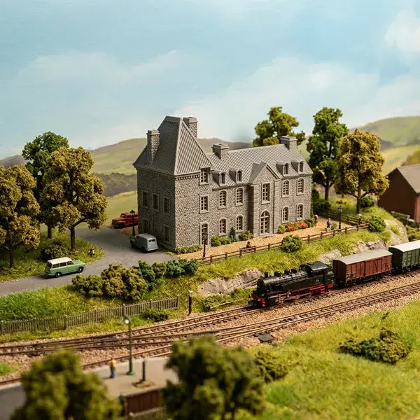 N-Scale The "Chateau"