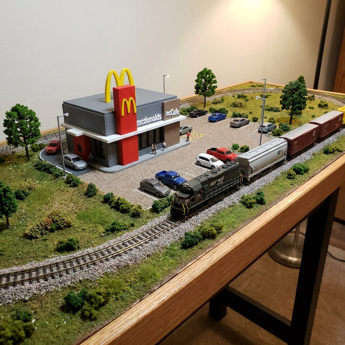 N Scale  McDonalds Place